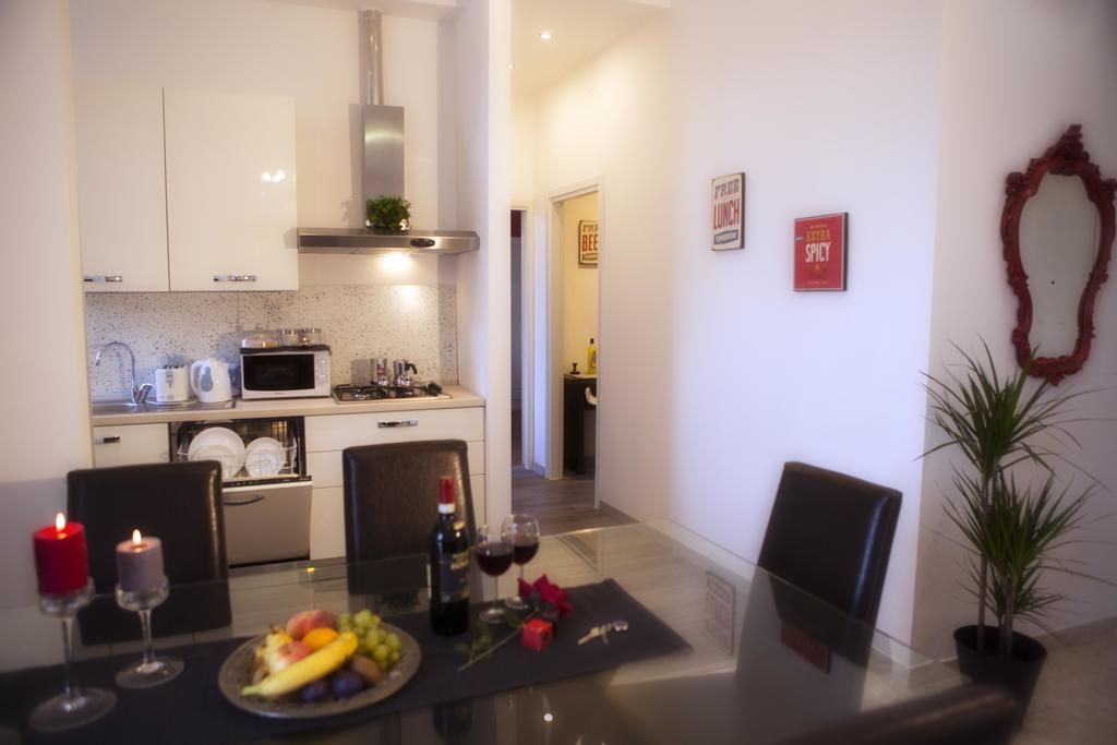 Luxury Domus Amadeus Apartment Roma Ngoại thất bức ảnh